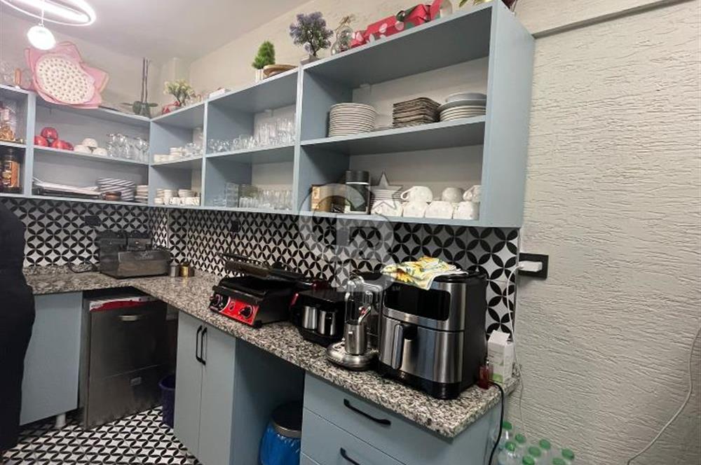 KADIKÖY CAFERAĞADA DEVREN KİRALIK HAZIR KURULU KAFE
