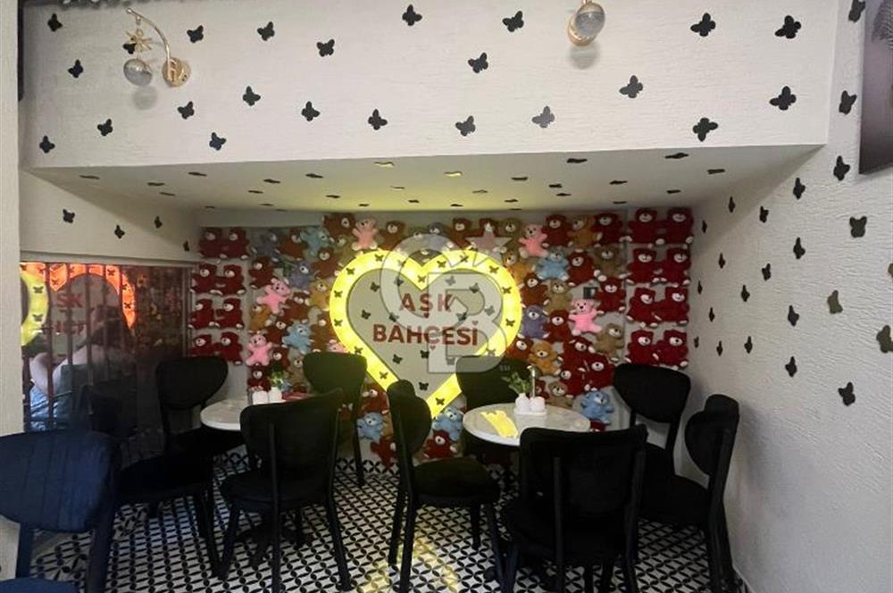 KADIKÖY CAFERAĞADA DEVREN KİRALIK HAZIR KURULU KAFE