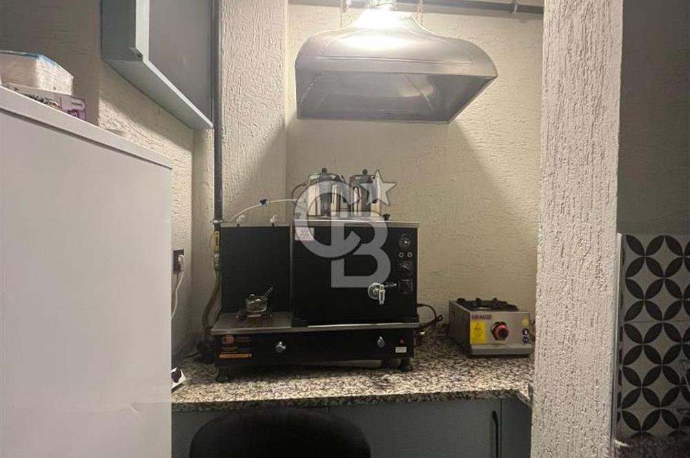 KADIKÖY CAFERAĞADA DEVREN KİRALIK HAZIR KURULU KAFE