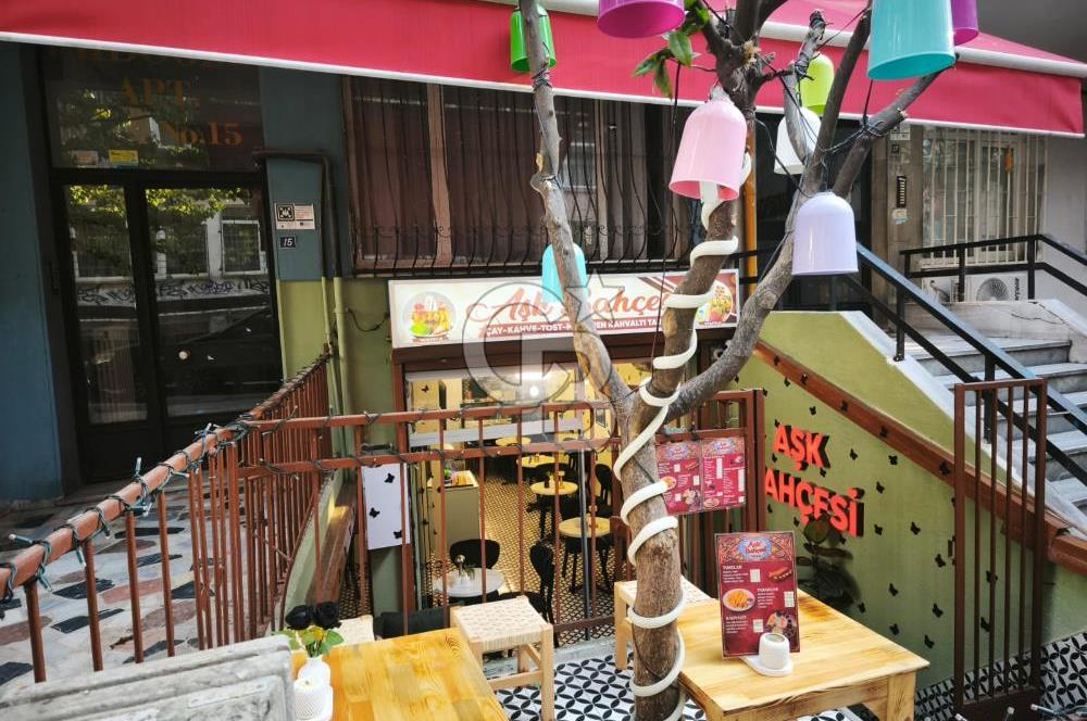 KADIKÖY CAFERAĞADA DEVREN KİRALIK HAZIR KURULU KAFE
