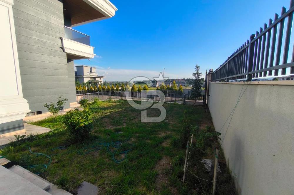 GÖLBAŞI KARŞIYAKA'DA EŞSİZ MİMARİ 8+1 SATILIK ULTRA LÜKS VİLLA