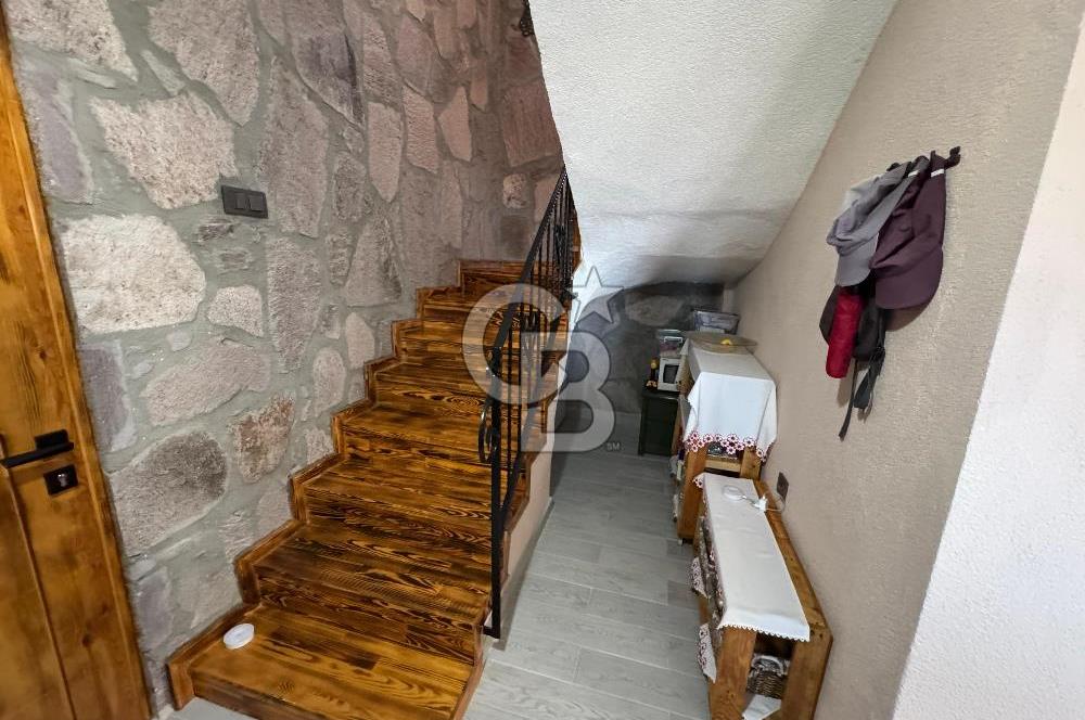 MERDİVENLİ'DE LÜKS DENİZ MANZARALI HAVUZLU MÜSTAKİL TAŞ VİLLA