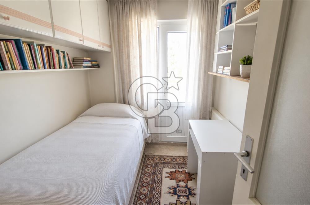 KARŞIYAKA TERSANE YALI BULVARI'NDA DENİZ MANZARALI 3+1 SATILIK DAİRE