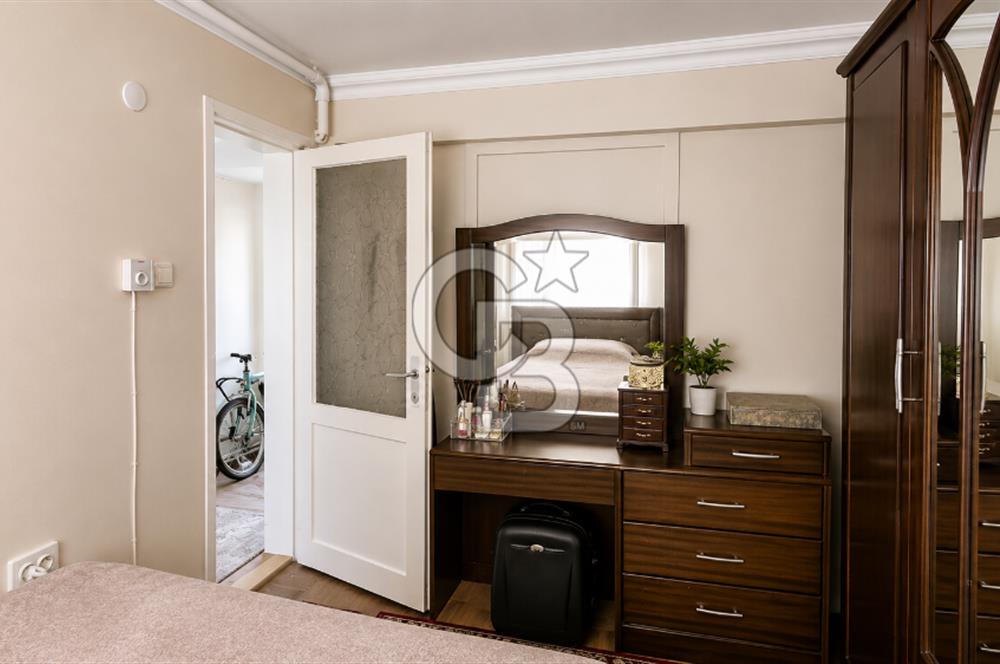 KARŞIYAKA TERSANE YALI BULVARI'NDA DENİZ MANZARALI 3+1 SATILIK DAİRE