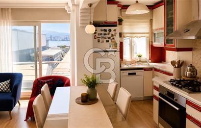 KARŞIYAKA TERSANE YALI BULVARI'NDA DENİZ MANZARALI 3+1 SATILIK DAİRE