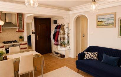 KARŞIYAKA TERSANE YALI BULVARI'NDA DENİZ MANZARALI 3+1 SATILIK DAİRE