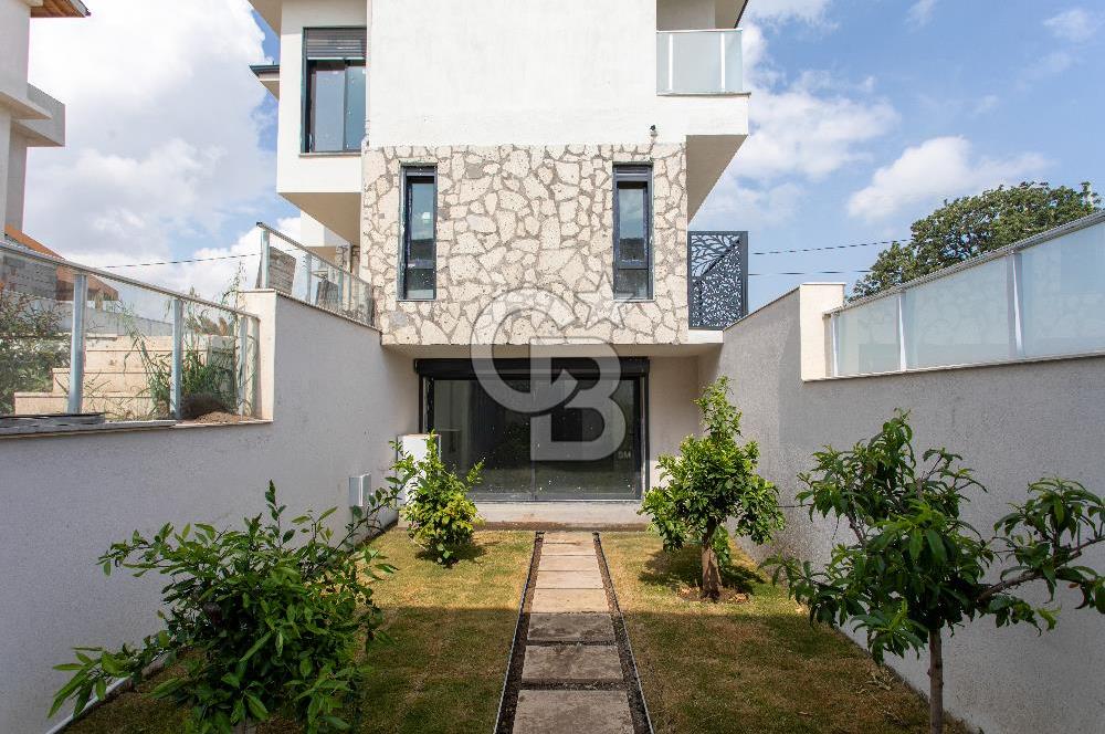 Seferihisar Ulamış Mah. Müstakil Havuzlu 3+2 Lüks Villa