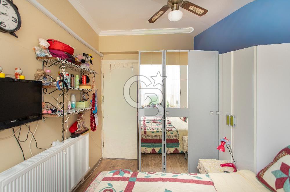 Yenifoça Narezen'de Satılık 2+1 Bahçe Katı Daire