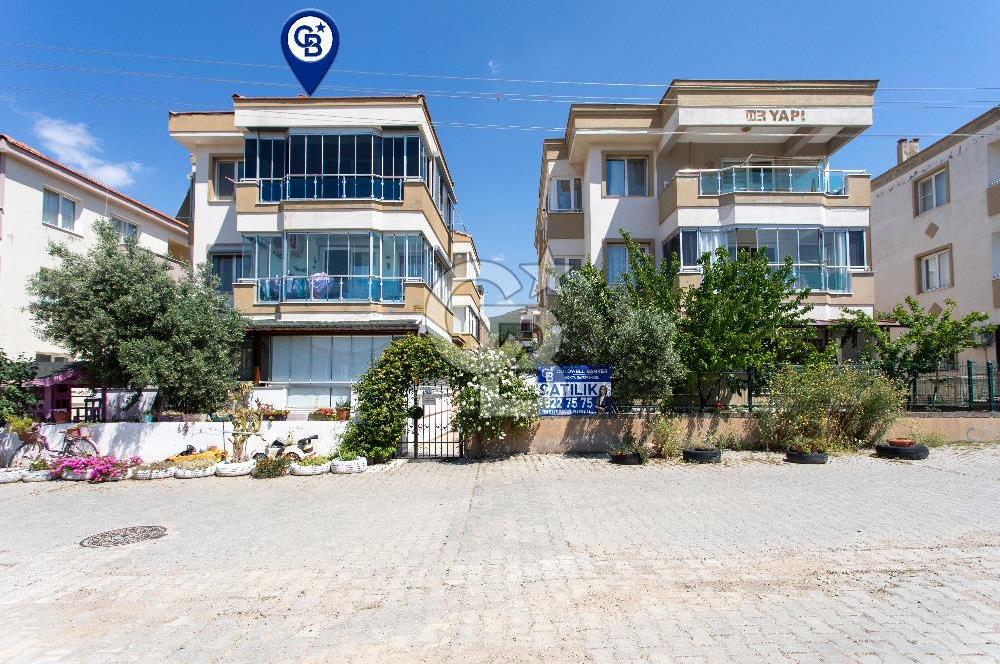 Yenifoça Narezen'de Satılık 2+1 Bahçe Katı Daire