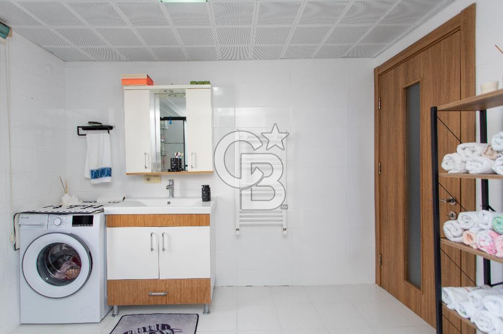  Foça Ata Özgür Sitesinde Satılık 3+1 Villa