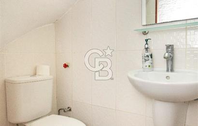  Foça Ata Özgür Sitesinde Satılık 3+1 Villa