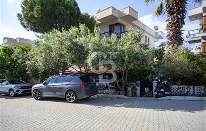  Foça Ata Özgür Sitesinde Satılık 3+1 Villa