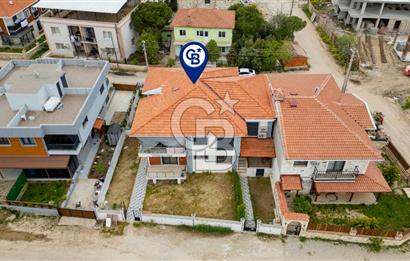 Foça Hacıveli Mah. Merkezi Konumda Satılık Bahçeli 2+1 Daire