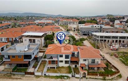 Foça Hacıveli Mah. Merkezi Konumda Satılık Bahçeli 2+1 Daire