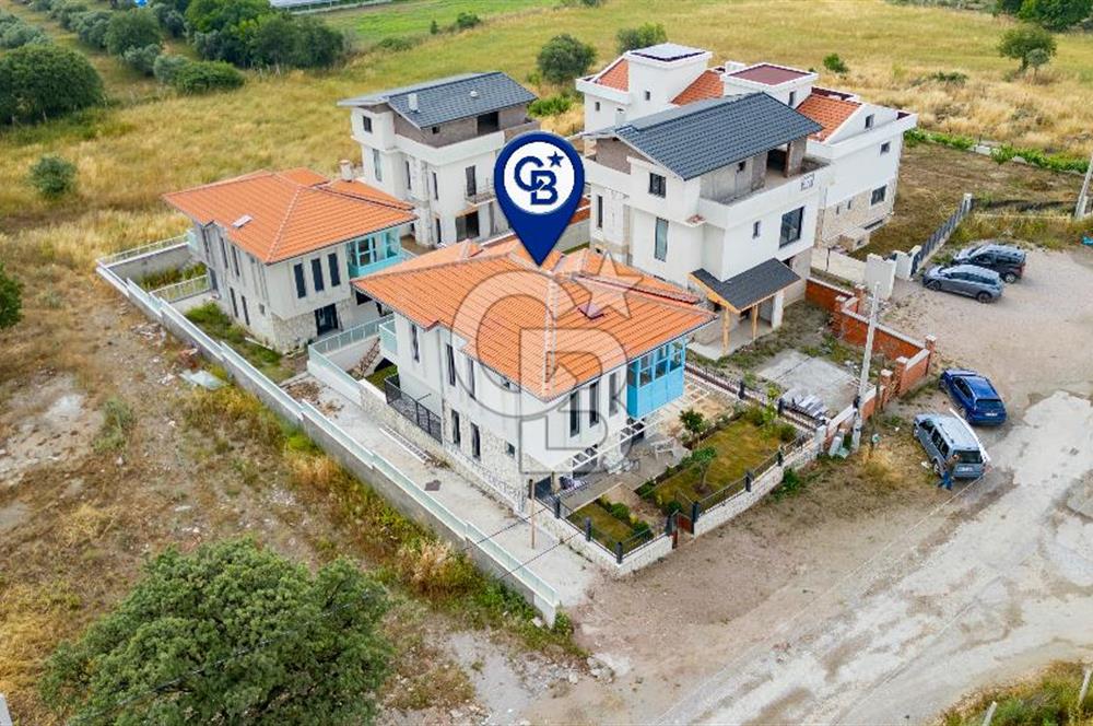 Seferihisar Ulamış Mah. Müstakil Havuzlu 3+2 Lüks Villa