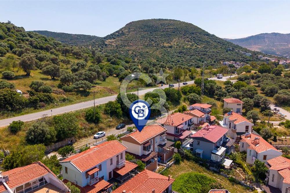 Yenifoça Petra Koyunda Satılık 3+1 Müstakil Dubleks Villa
