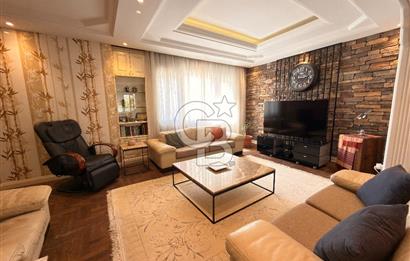 Florya Basınköy'de Bakımlı Geniş 240m2 4+1 Satılık Daire