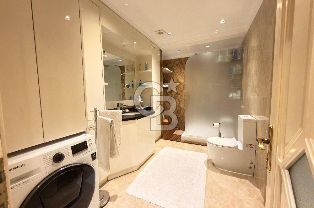 Florya Basınköy'de Bakımlı Geniş 240m2 4+1 Satılık Daire