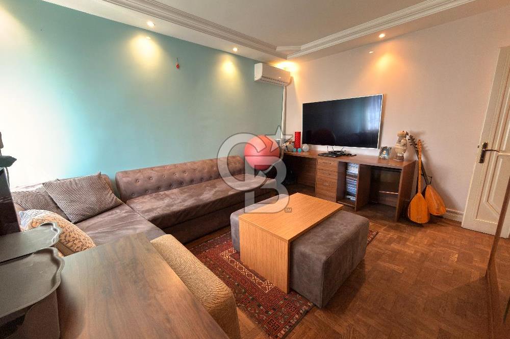 Florya Basınköy'de Bakımlı Geniş 240m2 4+1 Satılık Daire