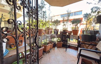 Florya Basınköy'de Bakımlı Geniş 240m2 4+1 Satılık Daire