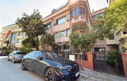 Florya Basınköy'de Bakımlı Geniş 240m2 4+1 Satılık Daire