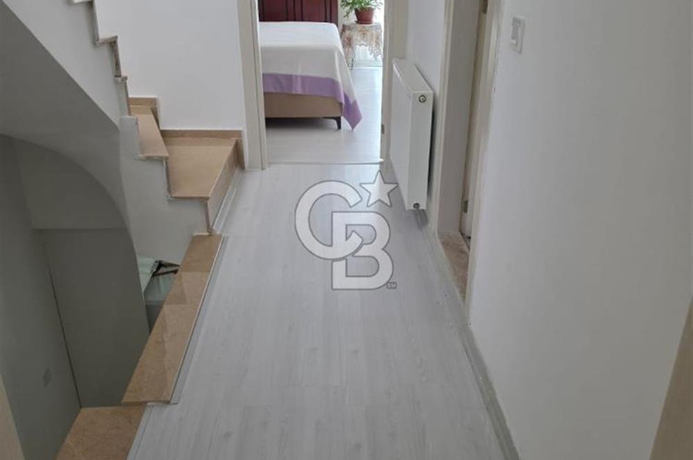 Yenifoça M.K.Atatürk Mah. Satılık 3+1 Dubleks Villa