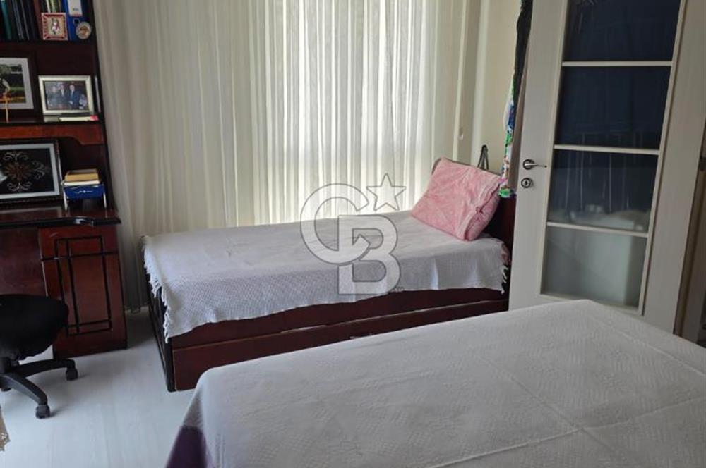 Yenifoça M.K.Atatürk Mah. Satılık 3+1 Dubleks Villa