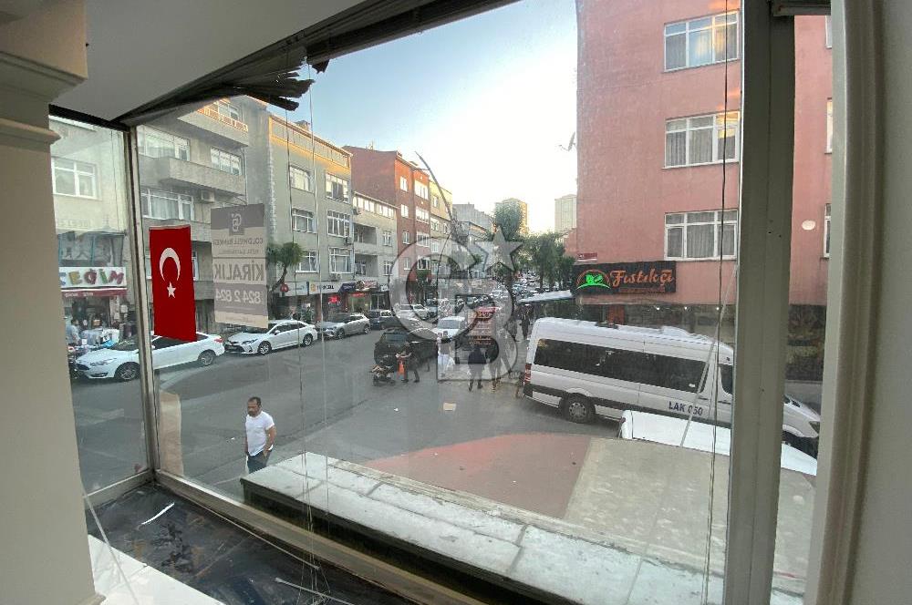 KİRALIK KÖŞE BAŞI VİTRİNİ GÖZDE OLAN DÜKKAN SİZİ BEKLİYOR