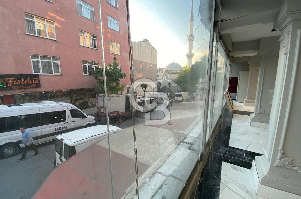 KİRALIK KÖŞE BAŞI VİTRİNİ GÖZDE OLAN DÜKKAN SİZİ BEKLİYOR