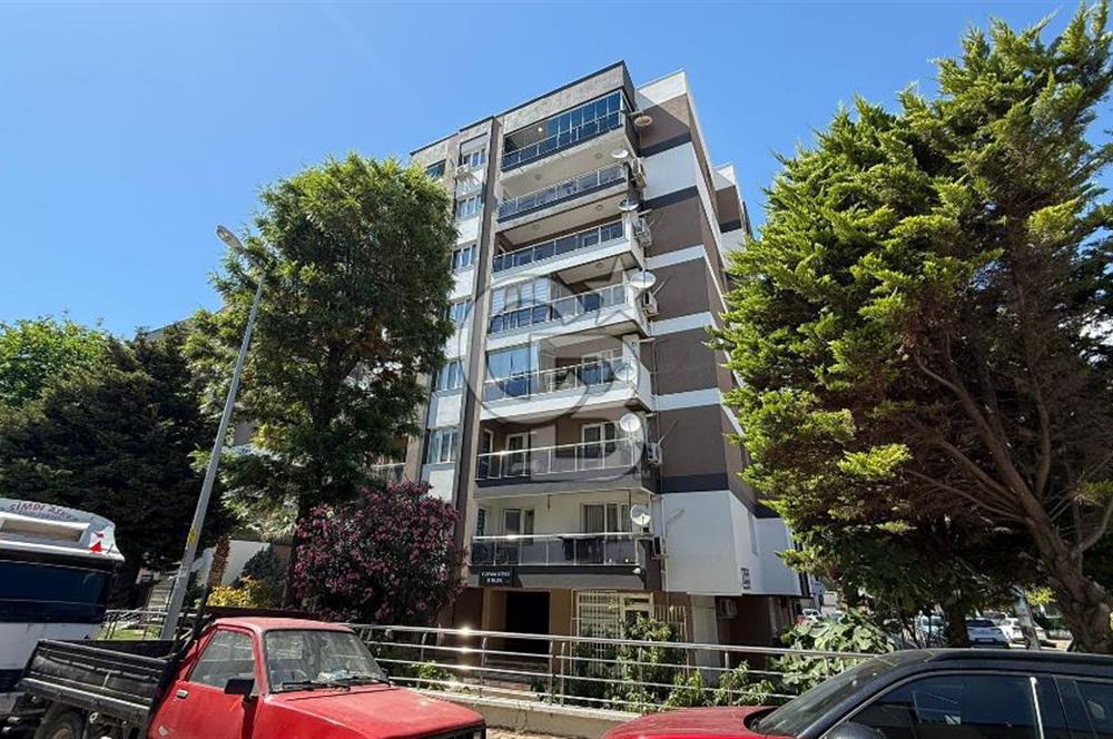 Bayraklı Manavkuyu'da Satılık Geniş 3+1 Daire