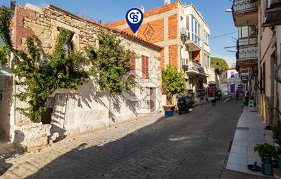 Eski Foça Fevzi Paşa Mahallesinde Satılık Taş Ev