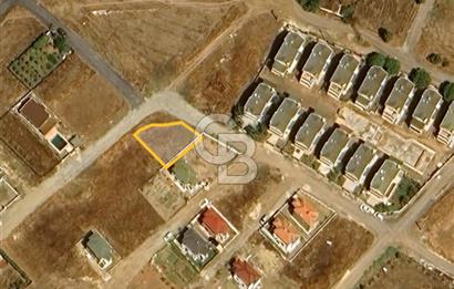 Tekirdağ Yenice'de 324 M2 Köşe Parsel Satılık Villa İmarlı Arsa