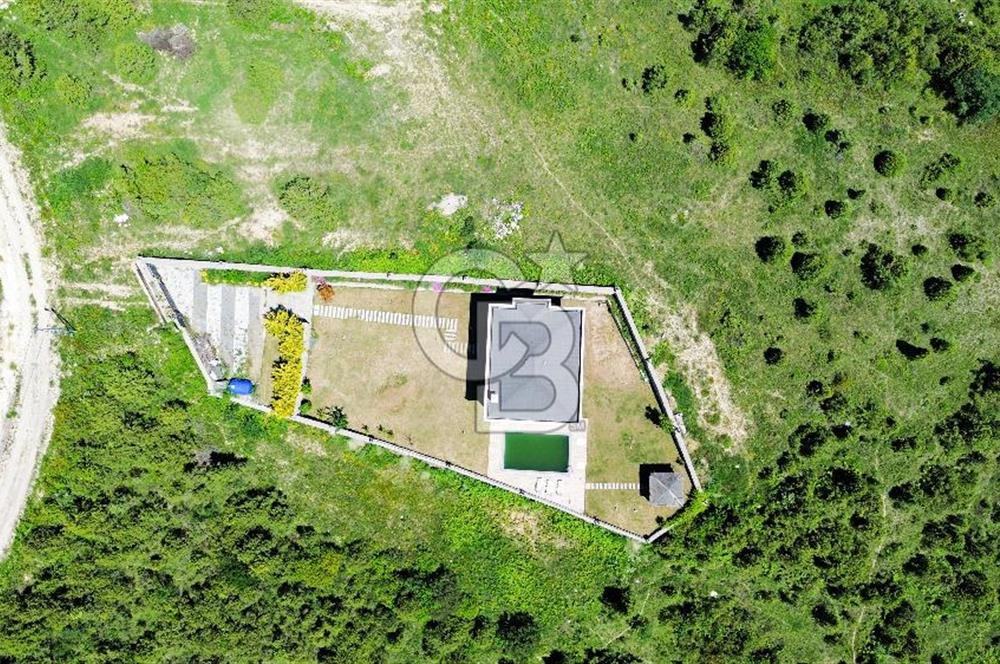 ŞİLE AĞVA BUCAKLI'DA DOĞA İLE İÇ İÇE HAVUZLU LÜKS MÜSTAKİL VİLLA
