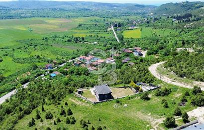 ŞİLE AĞVA BUCAKLI'DA DOĞA İLE İÇ İÇE HAVUZLU LÜKS MÜSTAKİL VİLLA