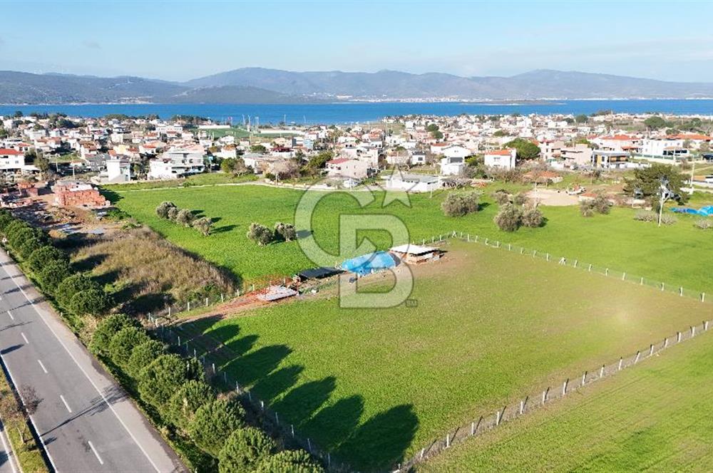 URLA TORASAN İÇMELER YOLUNA 55 METRE CEPHELİ SATILIK TARLA