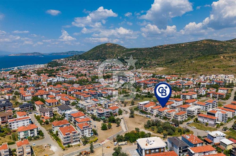 Yenifoça Narezen'de Satılık 2+1 Bahçe Katı Daire
