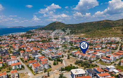 Yenifoça Narezen'de Satılık 2+1 Bahçe Katı Daire