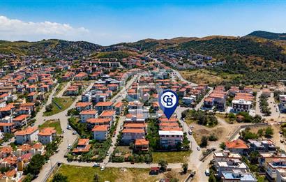 Yenifoça Narezen'de Satılık 2+1 Bahçe Katı Daire