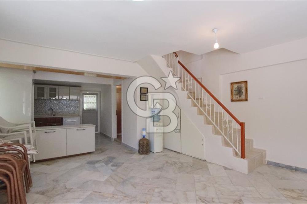 İzmir Eski Foça Satılık 3+1 118 m² Dubleks Villa