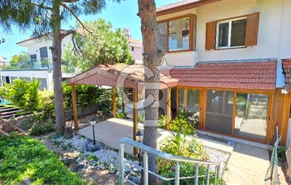 ÇEŞME DALYANDA DÖRT MEVSİM KULLANIMA UYGUN 4+1 TRİPLEKS VİLLA