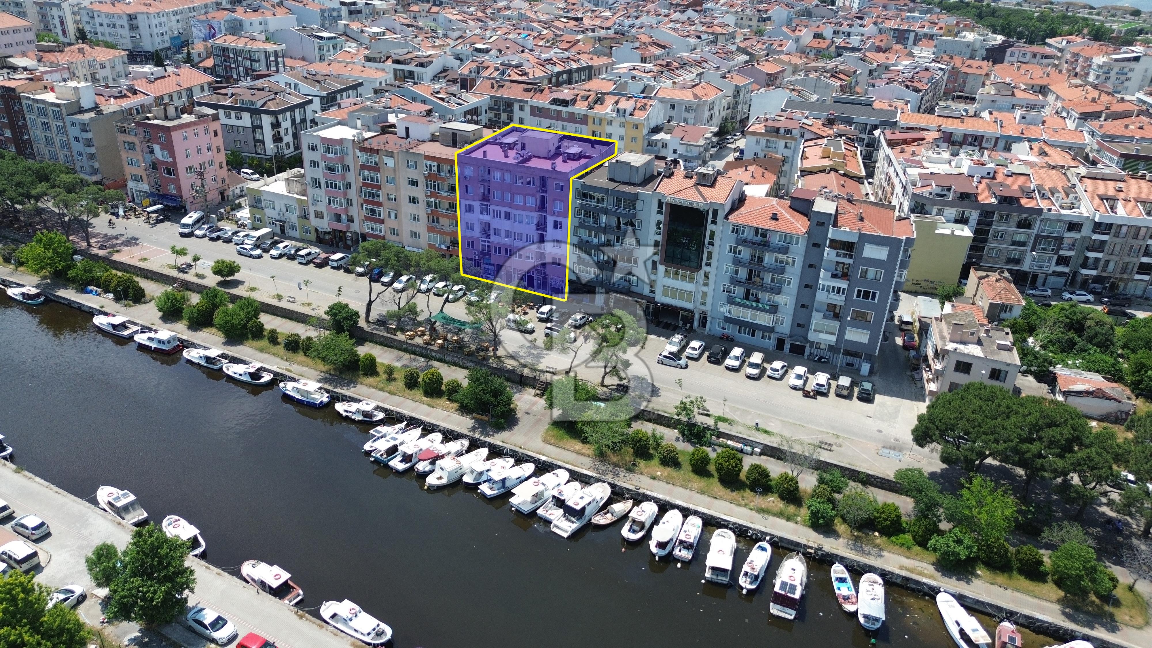 ÇANAKKALE MERKEZ SARIÇAY'DA SATILIK 2+1 KAPALI MUTFAK DAİRE
