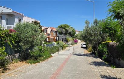 ÇEŞME DALYANDA DÖRT MEVSİM KULLANIMA UYGUN 4+1 TRİPLEKS VİLLA