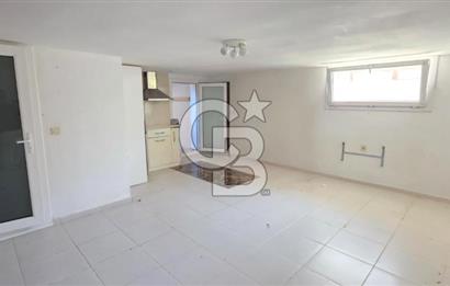 ÇEŞME DALYANDA DÖRT MEVSİM KULLANIMA UYGUN 4+1 TRİPLEKS VİLLA