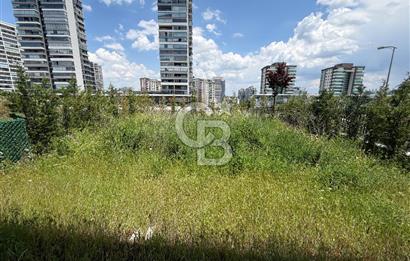 Yaşamkent Merkezde Seçkin Mimariye Sahip Köşe Ultra Lüks Villa
