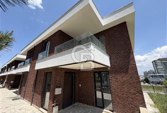 Yaşamkent Merkezde Seçkin Mimariye Sahip Köşe Ultra Lüks Villa - 1 - 351236