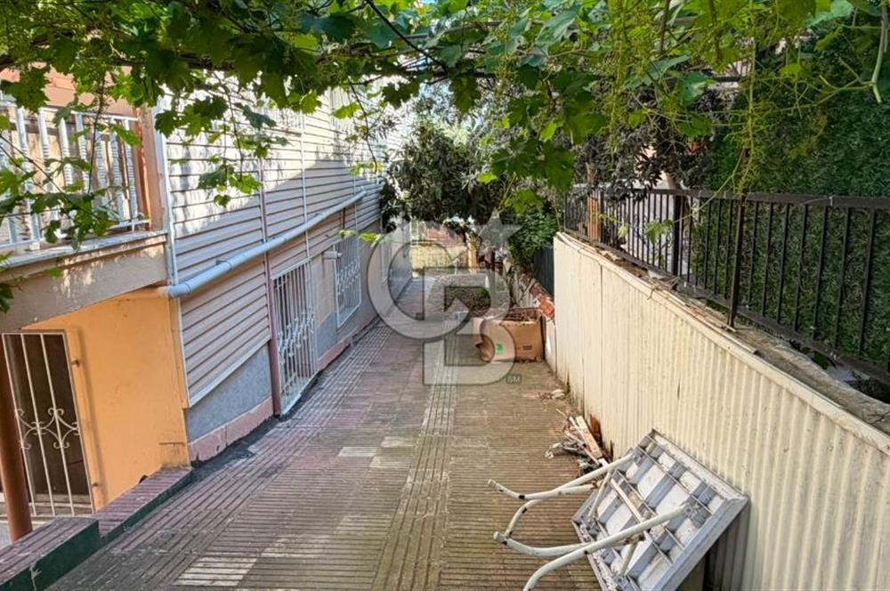 BUCA MENDERES MAHALLESİ'NDE MERKEZİ KONUMDA SATILIK 3+1 DAİRE