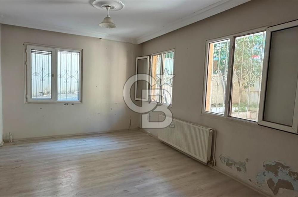 BUCA MENDERES MAHALLESİ'NDE MERKEZİ KONUMDA SATILIK 3+1 DAİRE