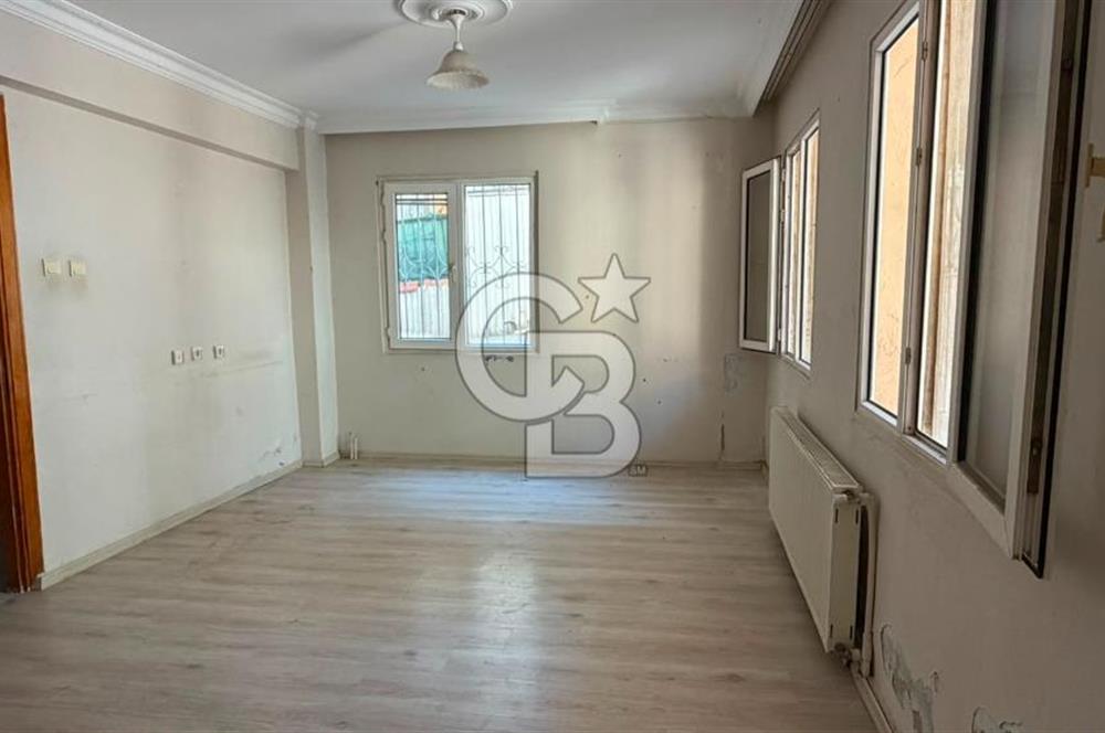 BUCA MENDERES MAHALLESİ'NDE MERKEZİ KONUMDA SATILIK 3+1 DAİRE