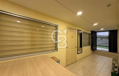 KADIKÖY KUYUBAŞI'NDA CADDE ÜZERİ SATILIK PRESTİJLİ OFİS VE DEPO
