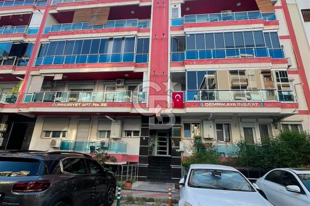 Karşıyaka Yalı Mahallesi’nde  3+1 Ebeveyn Banyolu Kiralık Daire